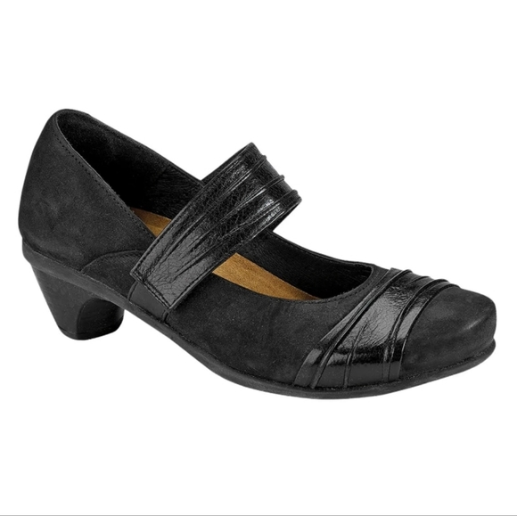 NAOT Attitude Mark Jane Comfort Shoes - Picture 1 of 12
